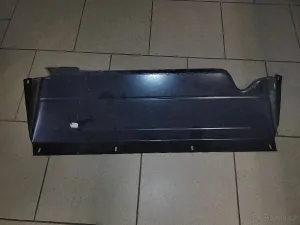 Kryt motoru Škoda Favorit střední